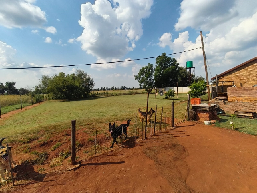 2 Bedroom Property for Sale in Modderfontein AH North West